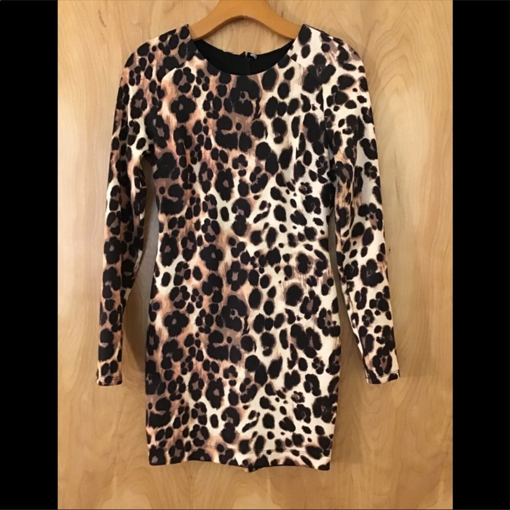 Bebe leopard XS long sleeve mini dress